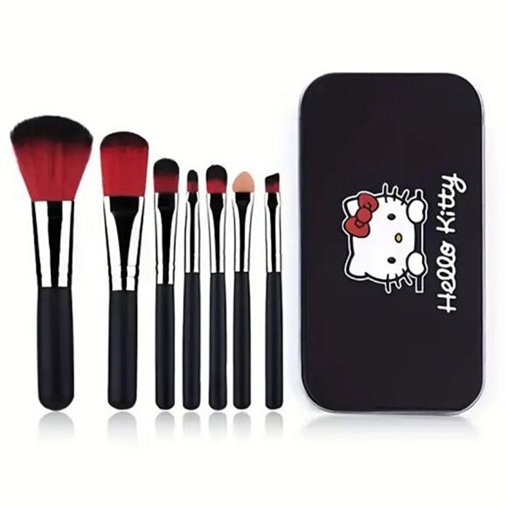 New! Hello Kitty Travel Make up Brush set!